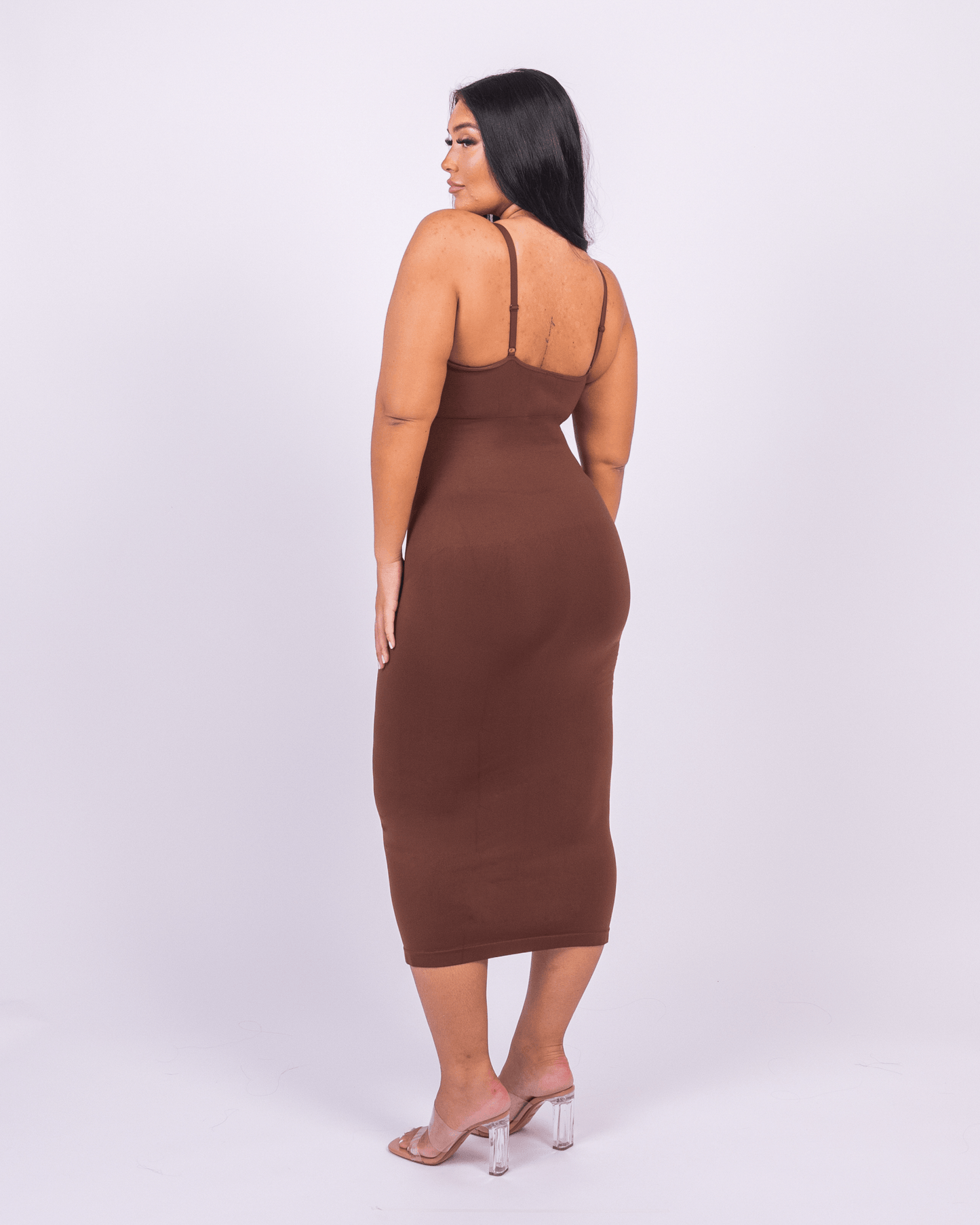 Shaper Maxi Kleid mit V-Ausschnitt und Spaghettiträgern