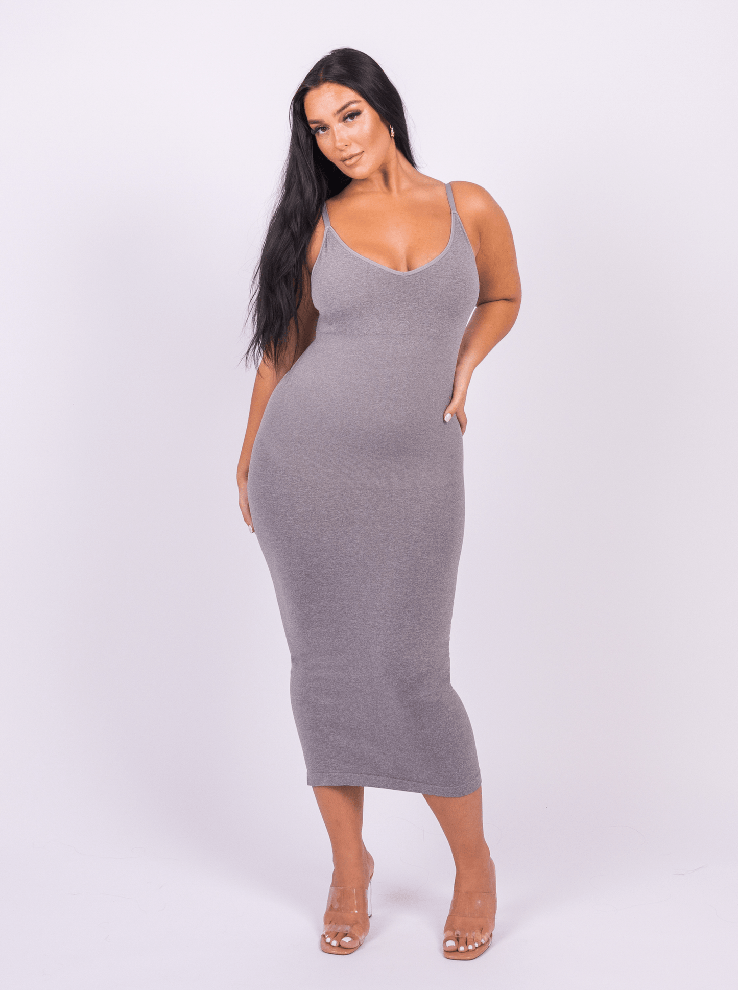 Shaper Maxi Kleid mit V-Ausschnitt und Spaghettiträgern