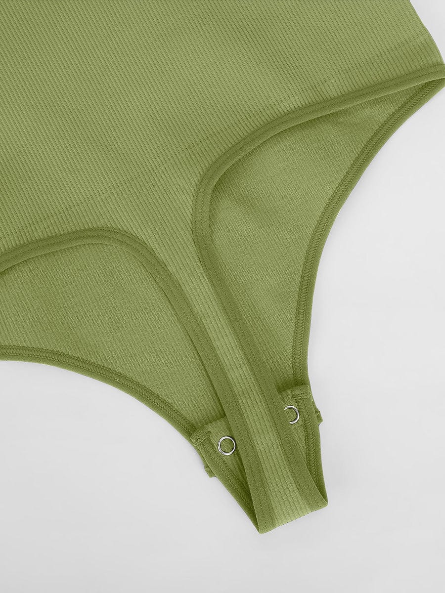 Hohler Scoop-Ausschnitt String-Body