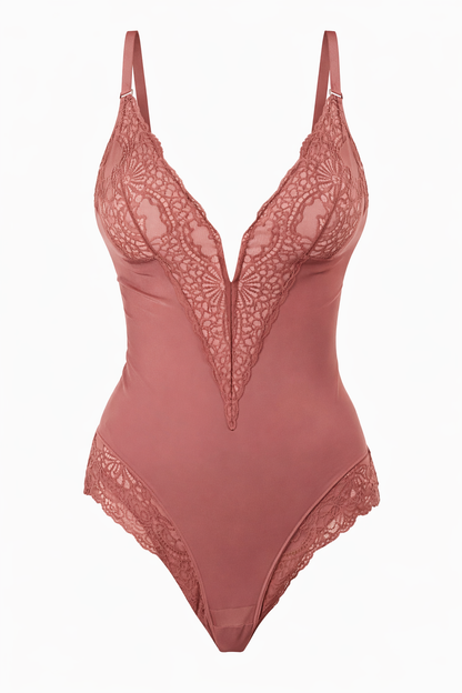 Zoë – Luxuriöser Spitzen Bodysuit